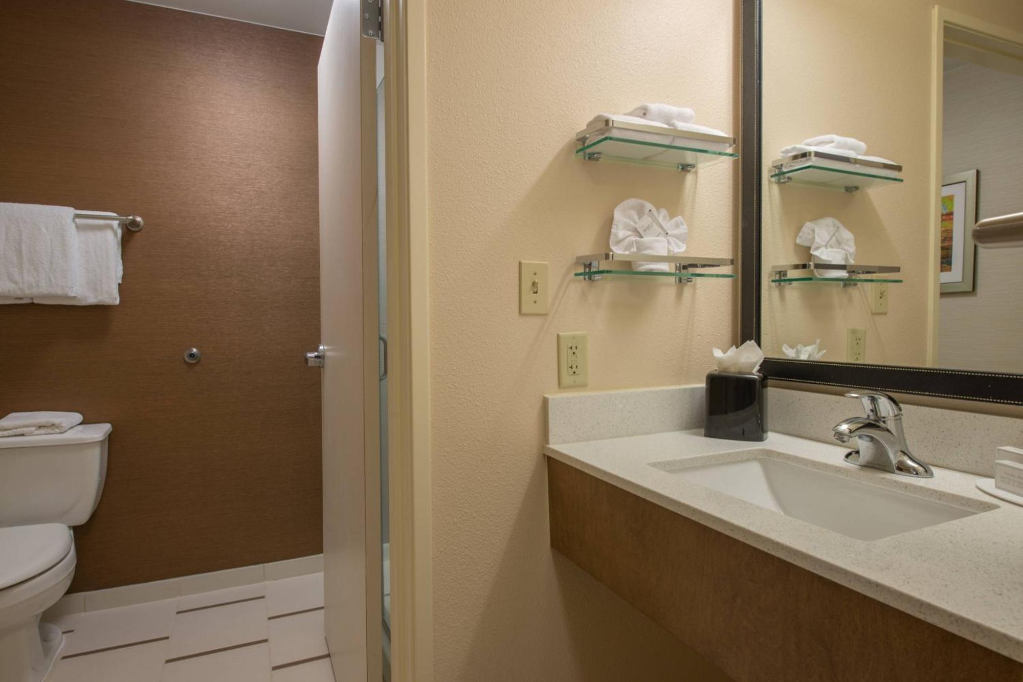 Hotel Fairfield Inn&suites Dallas 3*